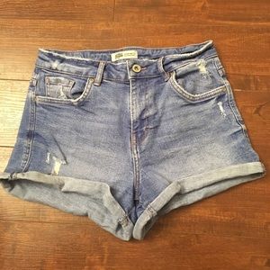 ZARA TRAFALUC distressed high waisted shorts sz 24